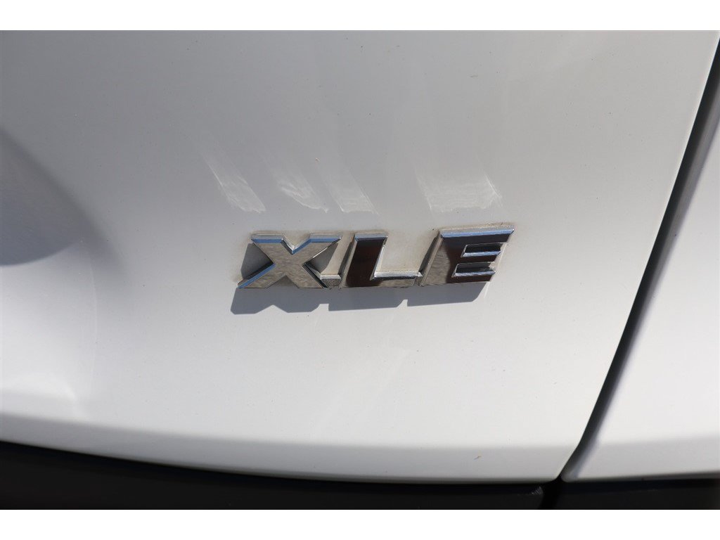 Used 2023 Toyota RAV4 XLE FWD image 5