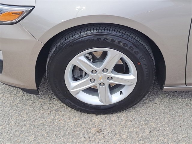 Used 2025 Chevrolet Malibu LS image 9