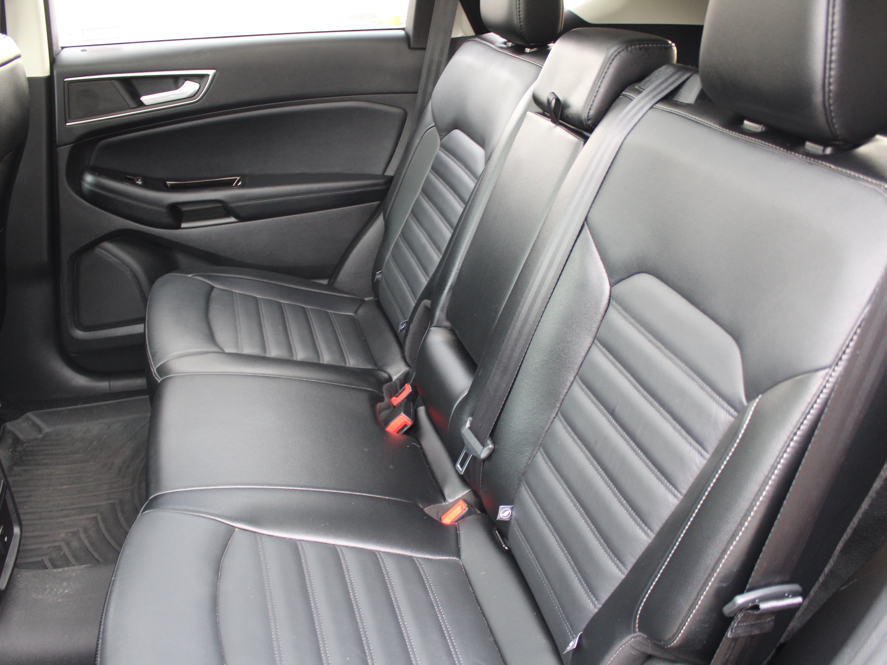 Used 2015 Ford Edge SEL w/ Equipment Group 201A FWD image 23