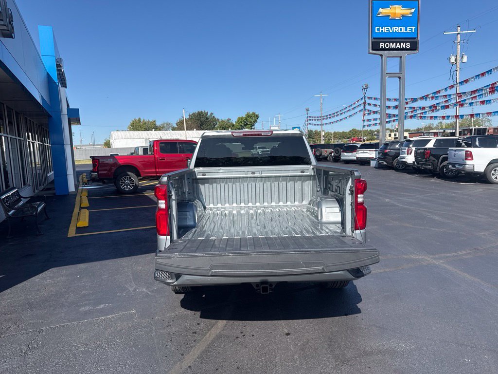 Used 2026 Chevrolet Silverado 1500 RST AWD/4WD image 7