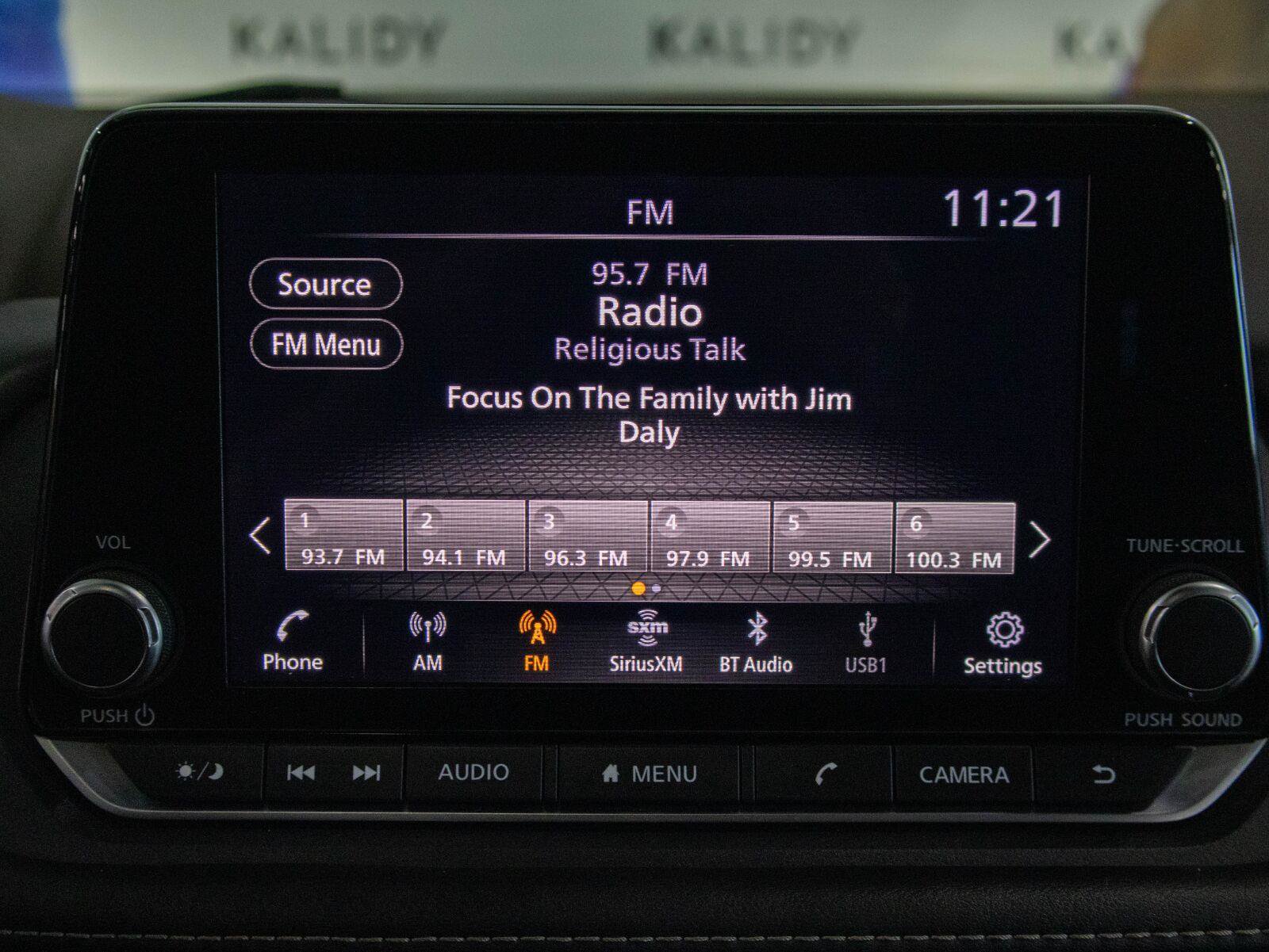 Used 2022 Nissan Rogue SL FWD image 8