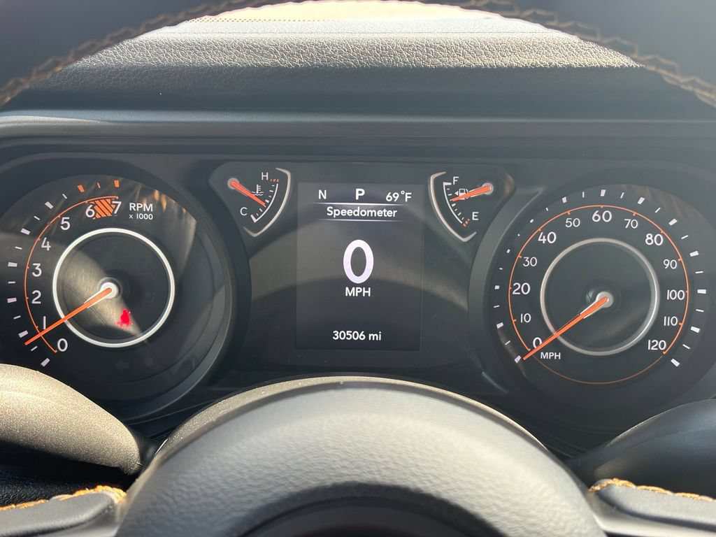 Used 2024 Jeep Wrangler Sport AWD/4WD image 5