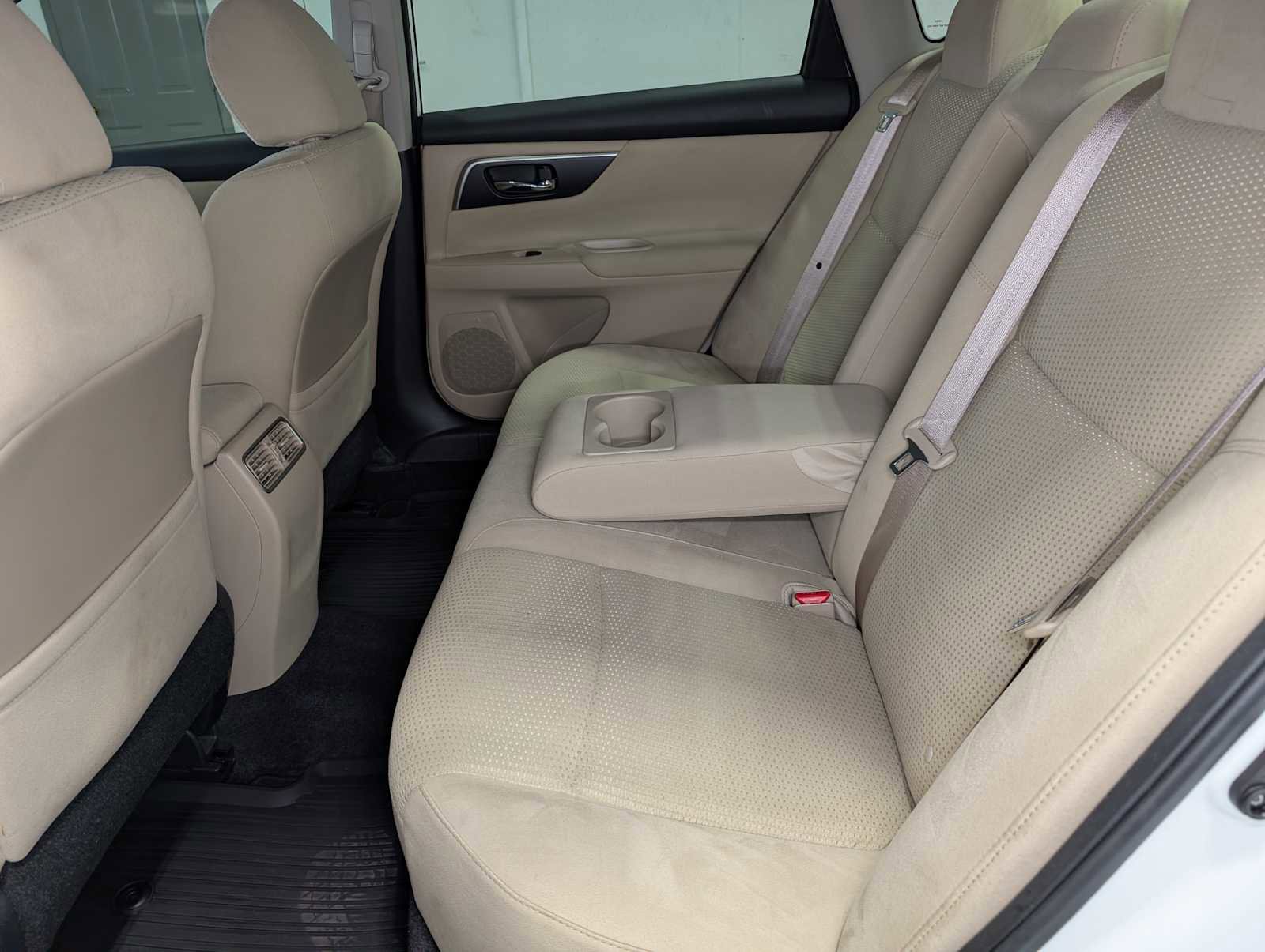 Used 2015 Nissan Altima 2.5 SV w/ Convenience Package FWD image 22