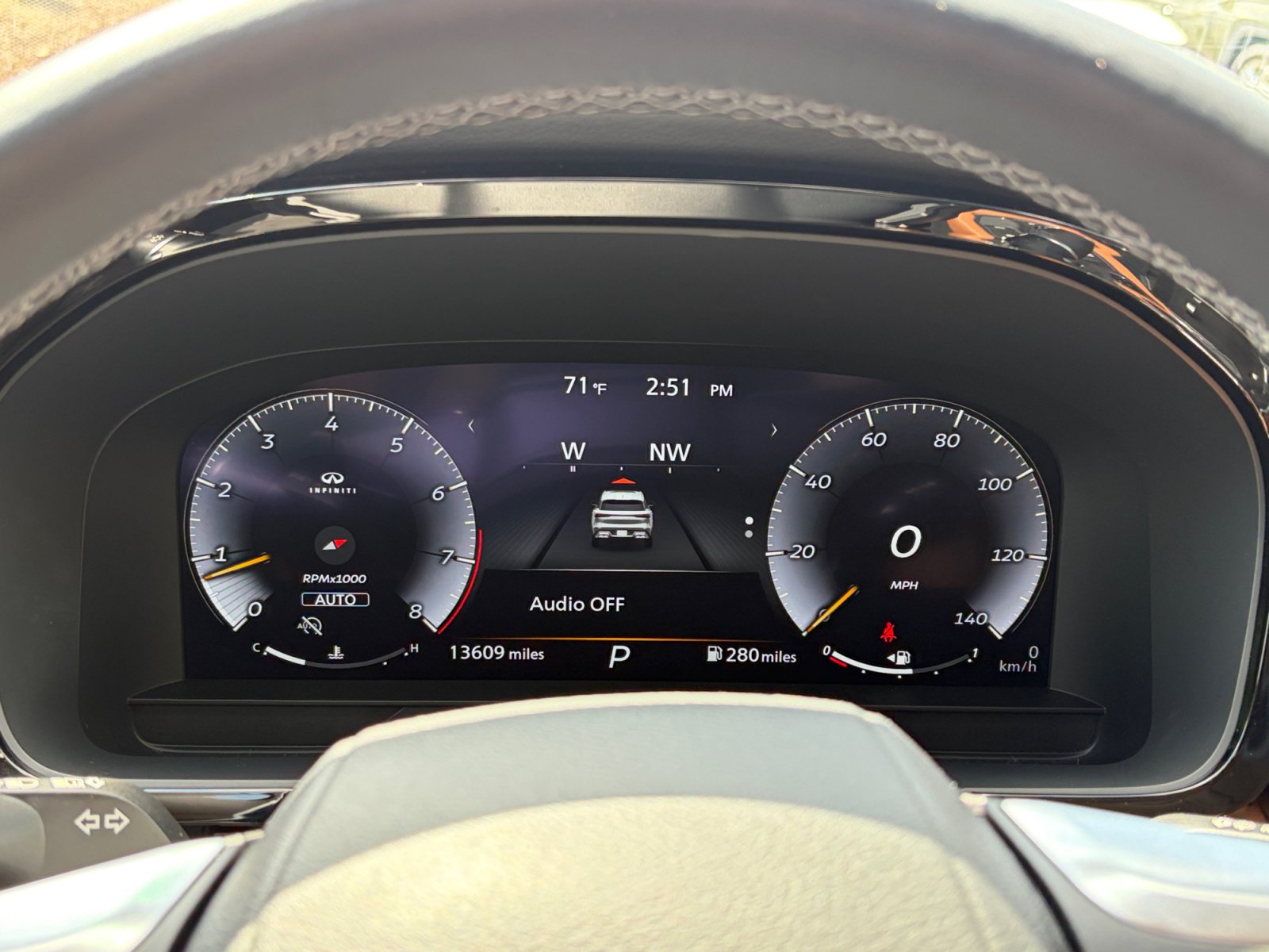 Used 2024 INFINITI QX60 Sensory w/ Vision Package AWD/4WD image 10