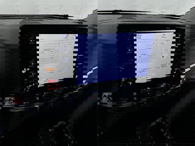 Used 2024 Toyota Sienna XLE image 13