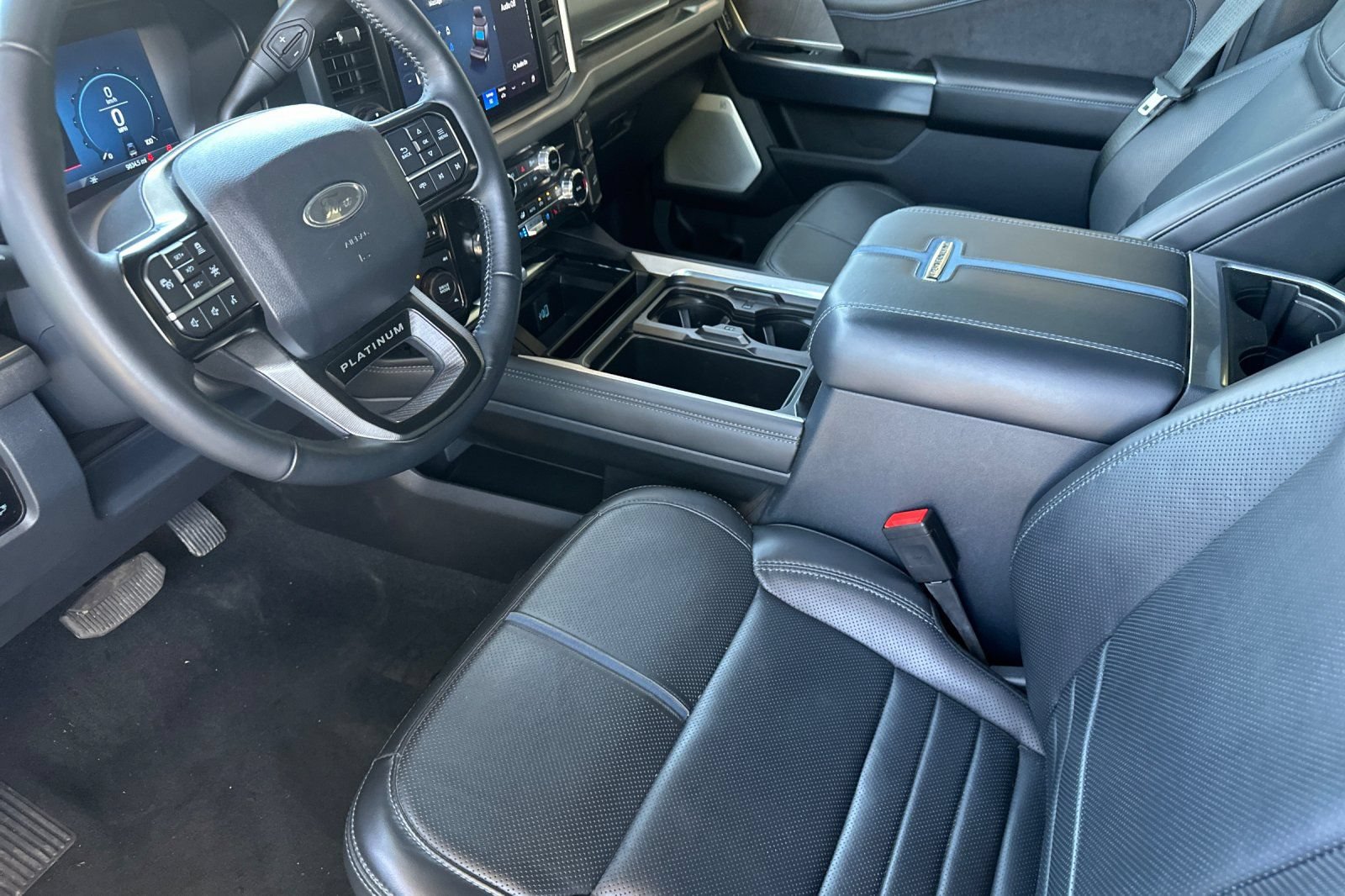 Used 2025 Ford F450 Platinum AWD/4WD image 10