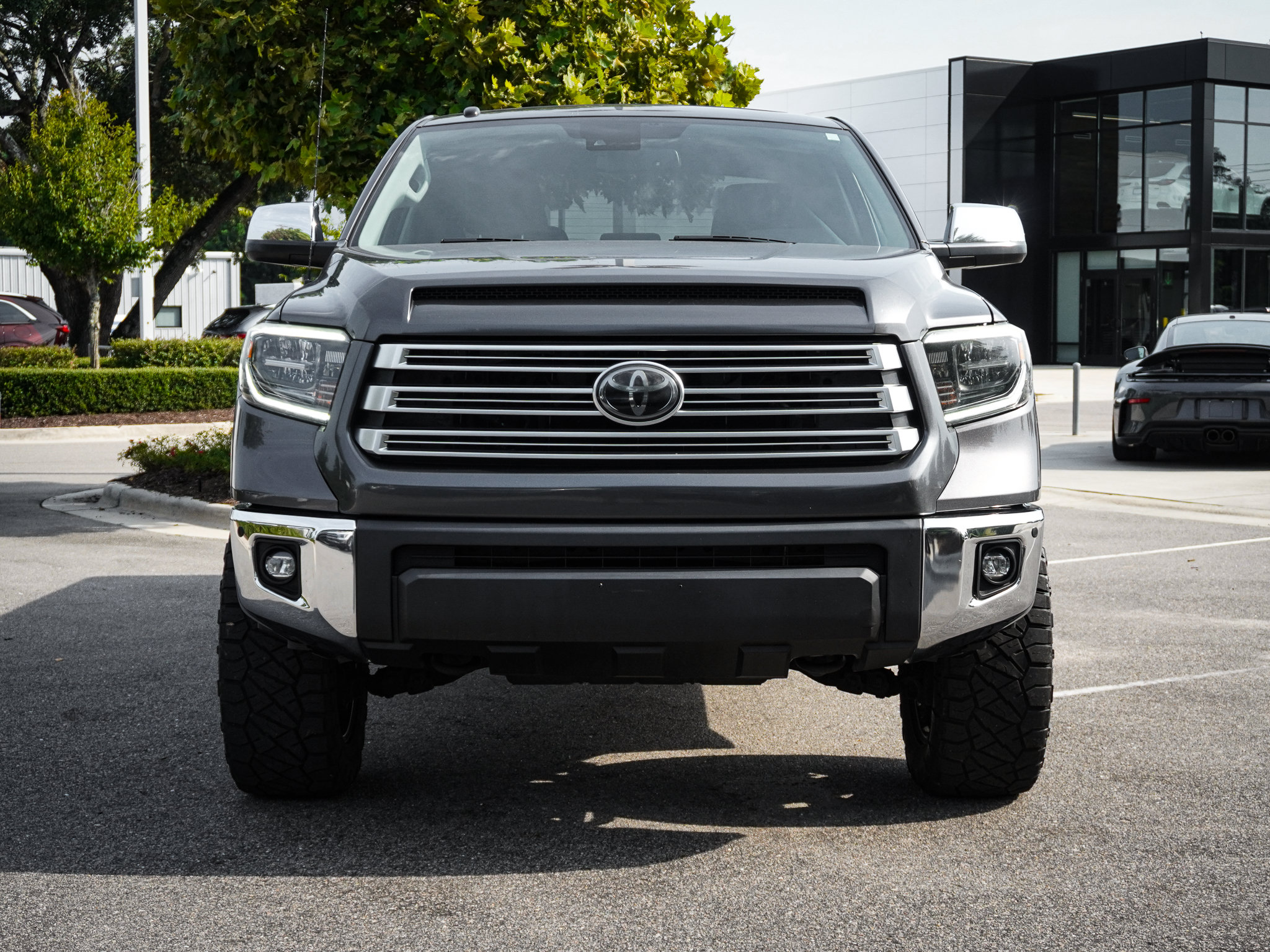 Used 2018 Toyota Tundra Limited w/ Limited Premium Package AWD/4WD image 3