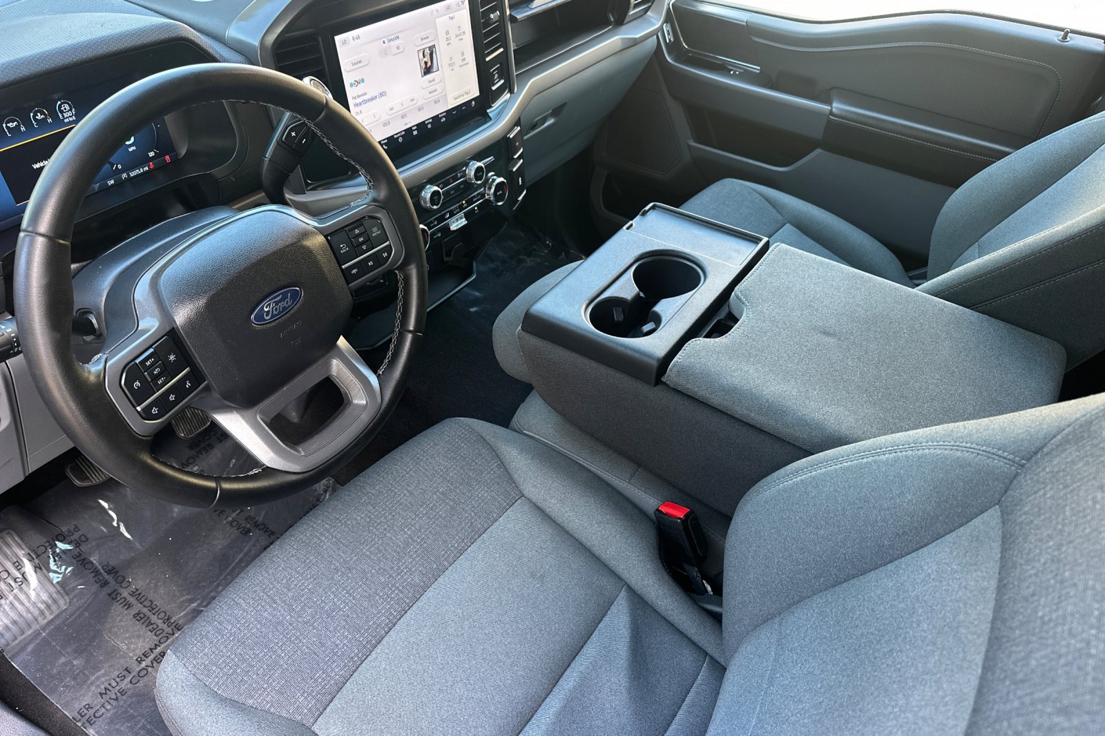 Used 2025 Ford F150 XLT w/ Equipment Group 301A Standard AWD/4WD image 9