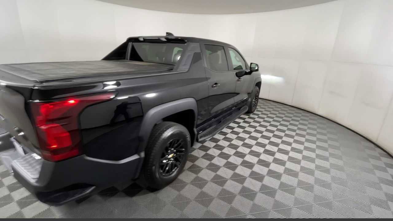 New 2024 Chevrolet Silverado EV W/T image 16