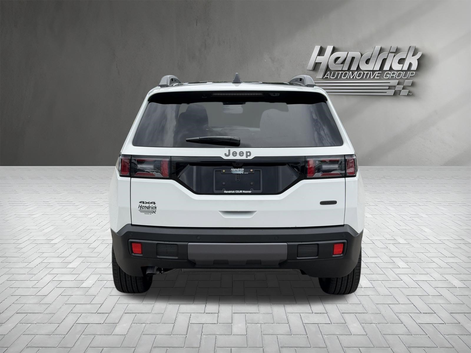 Used 2026 Jeep Cherokee Overland w/ Trailer Tow Group AWD/4WD image 9