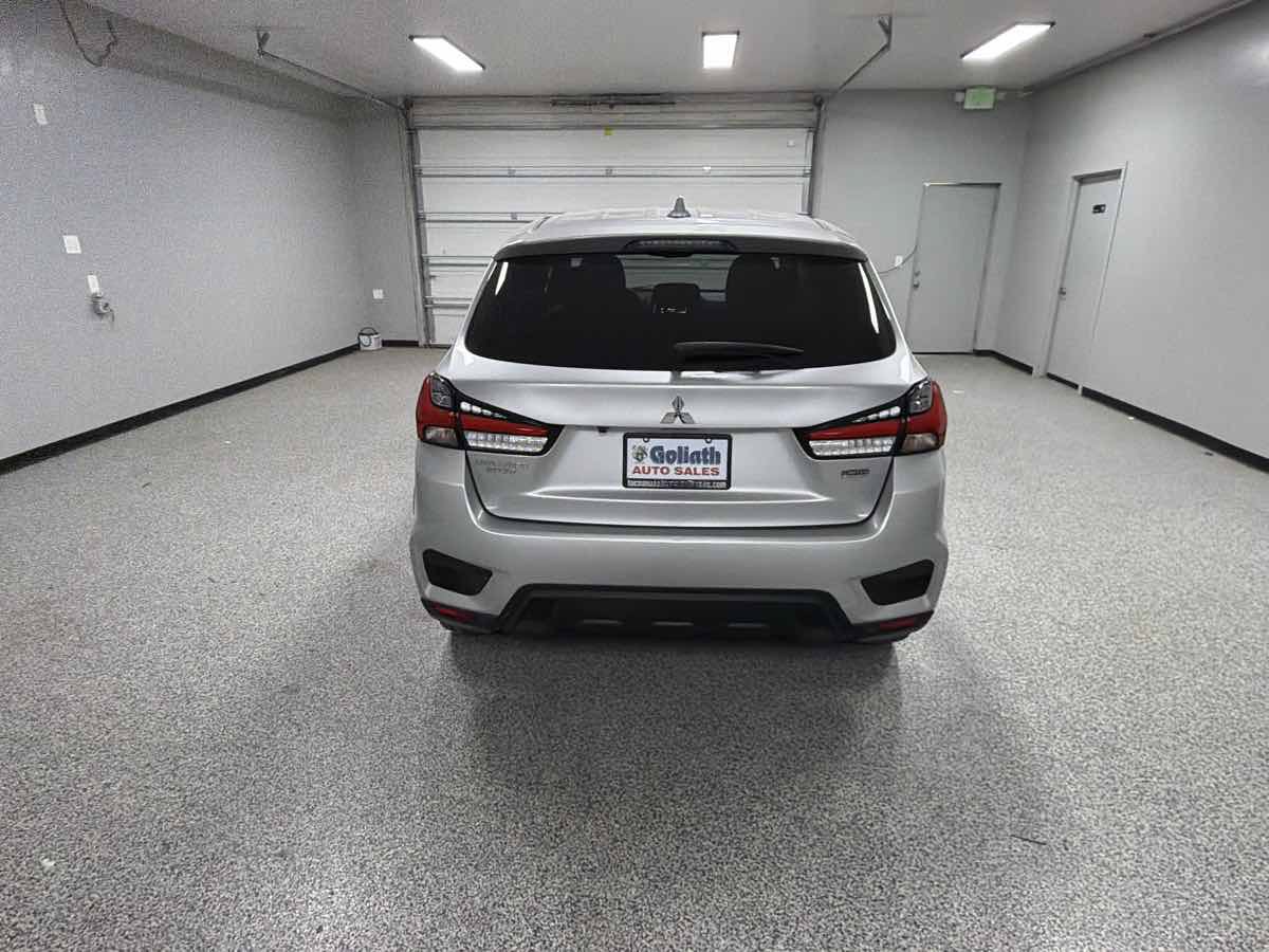 Used 2023 Mitsubishi Outlander Sport SE AWD/4WD image 4