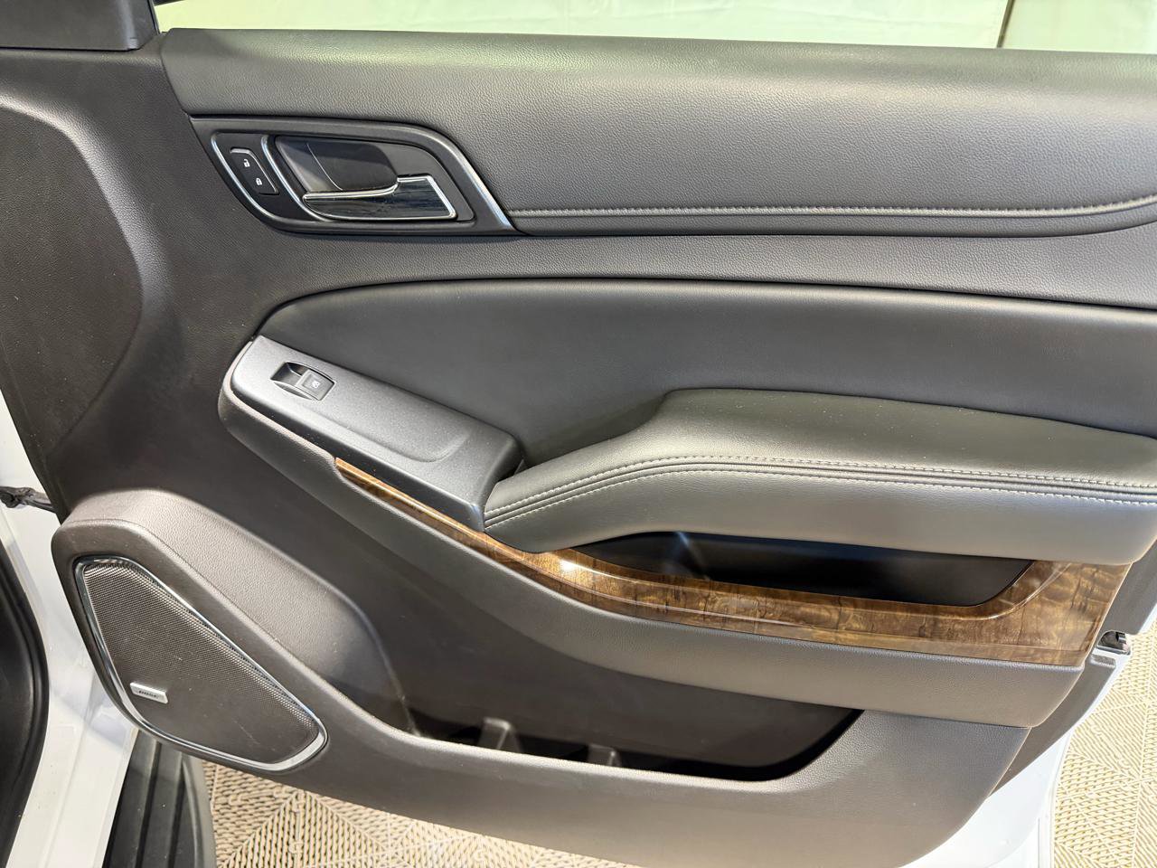 Used 2015 Chevrolet Suburban LT AWD/4WD image 14