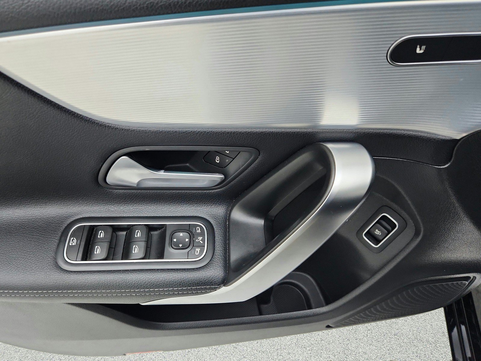 Certified 2022 Mercedes-Benz A 220 image 20