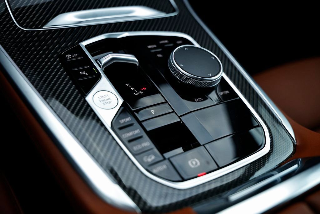 New 2026 BMW X5 M60i w/ Climate Comfort Package image 39