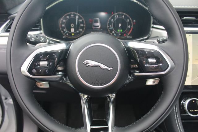 New 2026 Jaguar F-PACE R-Dynamic S image 17
