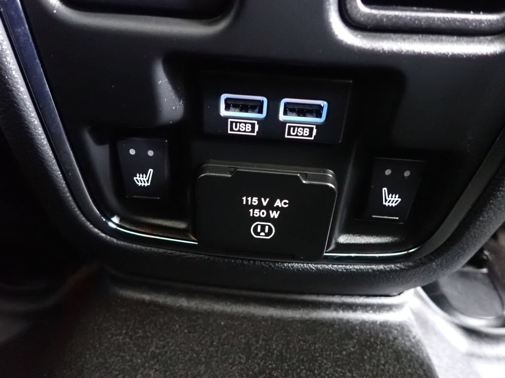 Used 2017 Jeep Grand Cherokee Limited w/ Luxury Group II AWD/4WD image 38