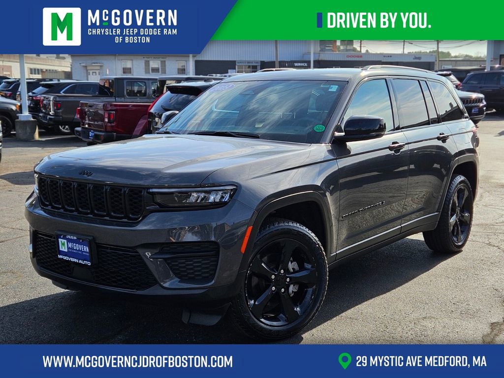 Used 2023 Jeep Grand Cherokee Altitude