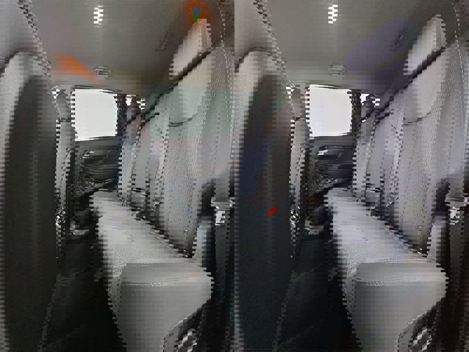 Used 2023 Hyundai Santa Fe SEL image 19