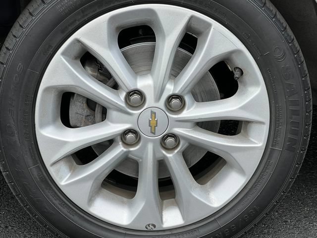 Used 2021 Chevrolet Spark LT FWD image 7