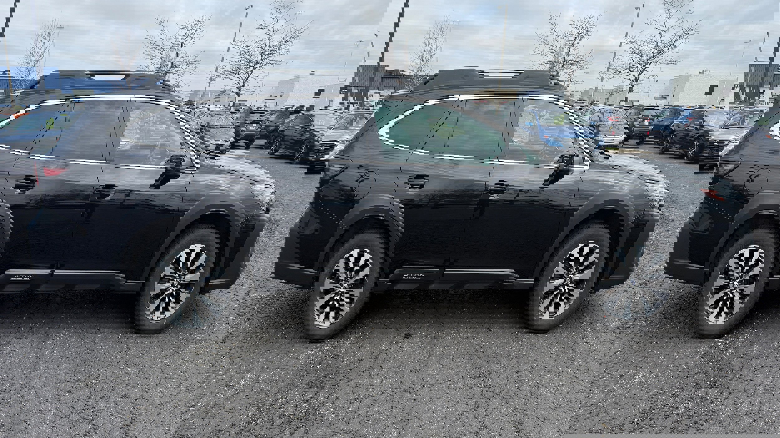 Certified 2023 Subaru Outback Limited image 2