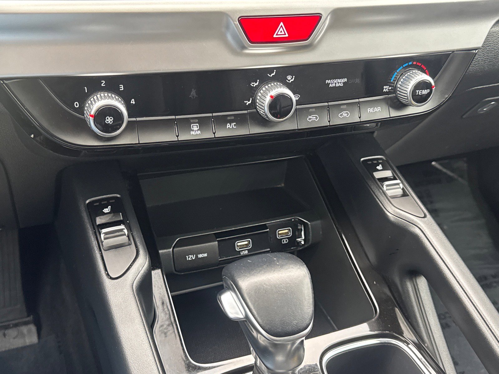 Used 2020 Kia Telluride S AWD/4WD image 16