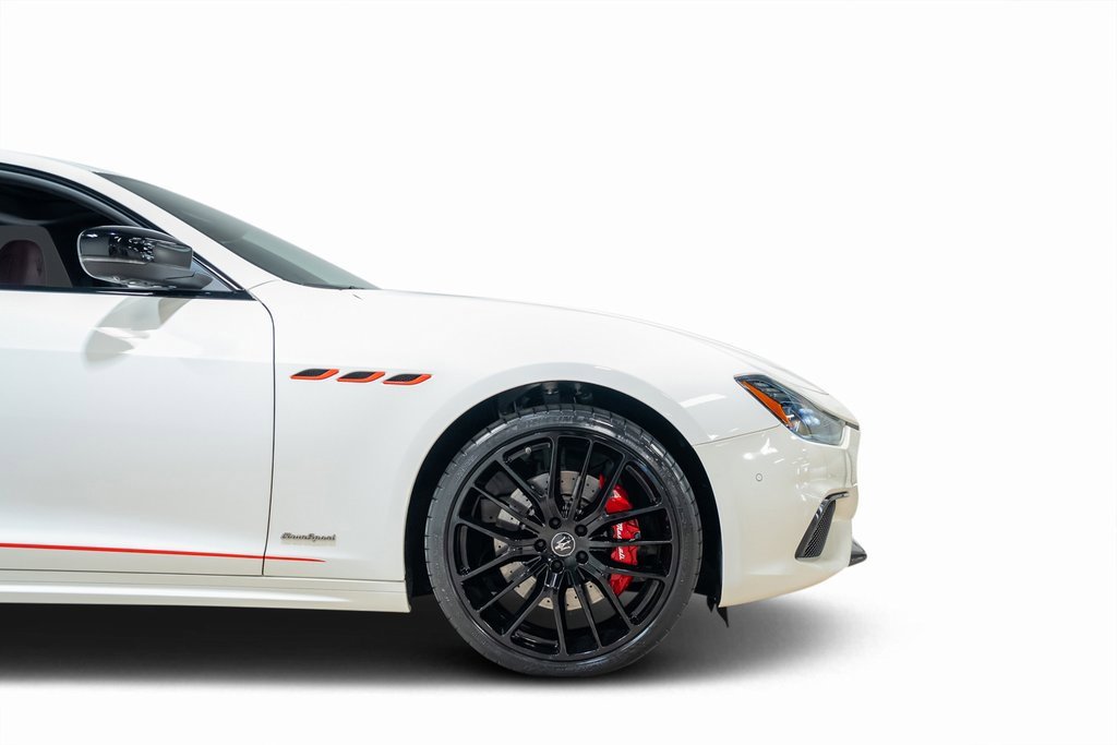 Used 2021 Maserati Ghibli S GranSport image 22