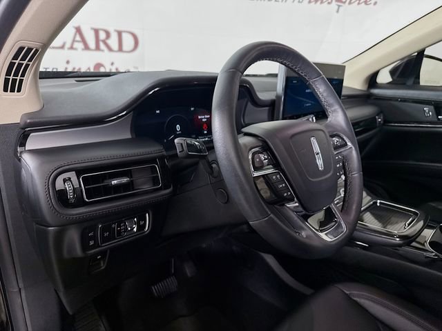 Certified 2023 Lincoln Nautilus FWD w/ Premium Package image 11