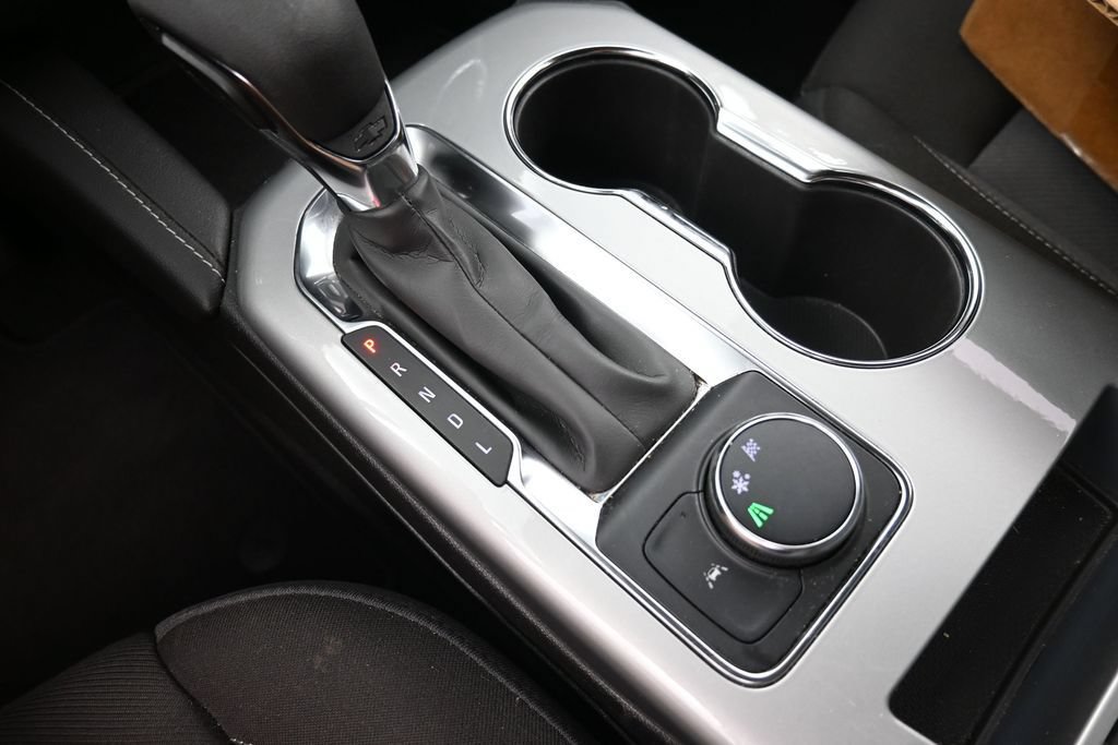 Used 2025 Chevrolet Blazer LT FWD image 15