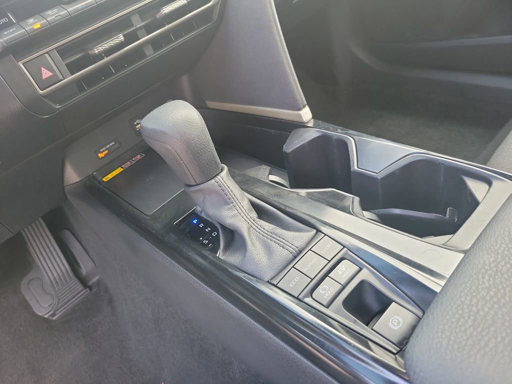 Certified 2025 Toyota Camry LE FWD image 29