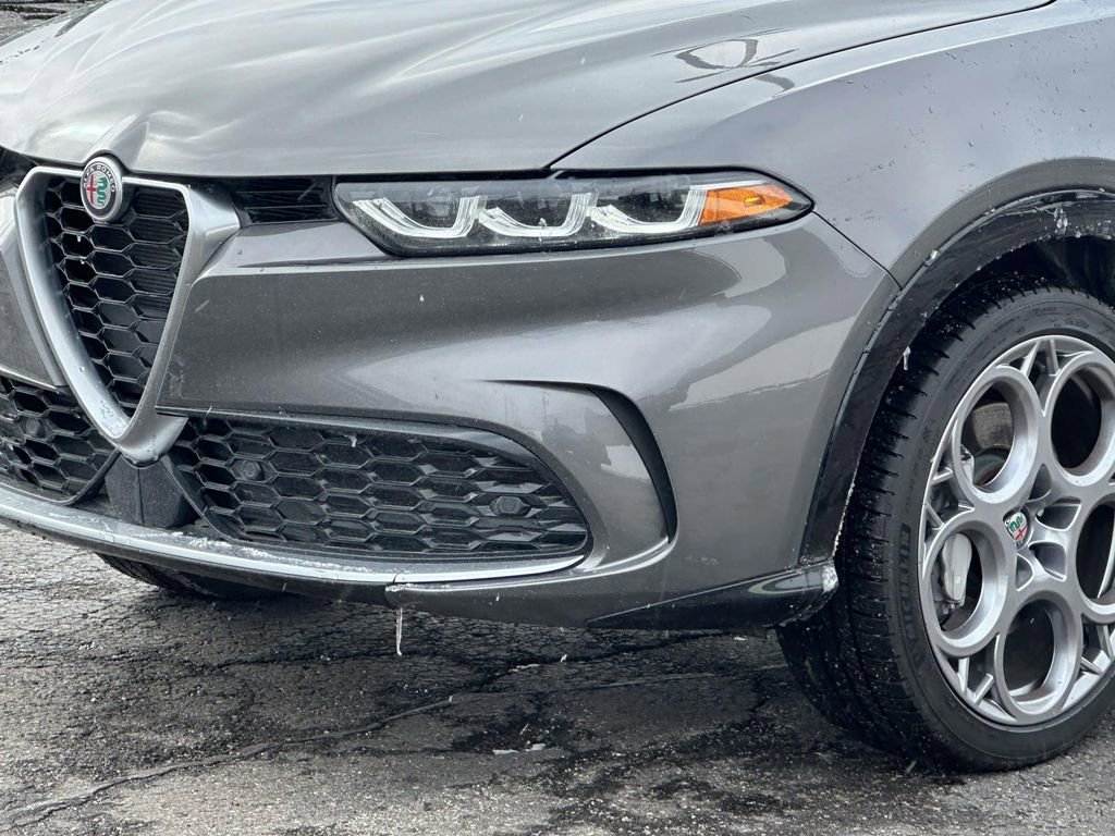 Used 2024 Alfa Romeo Tonale Ti image 8