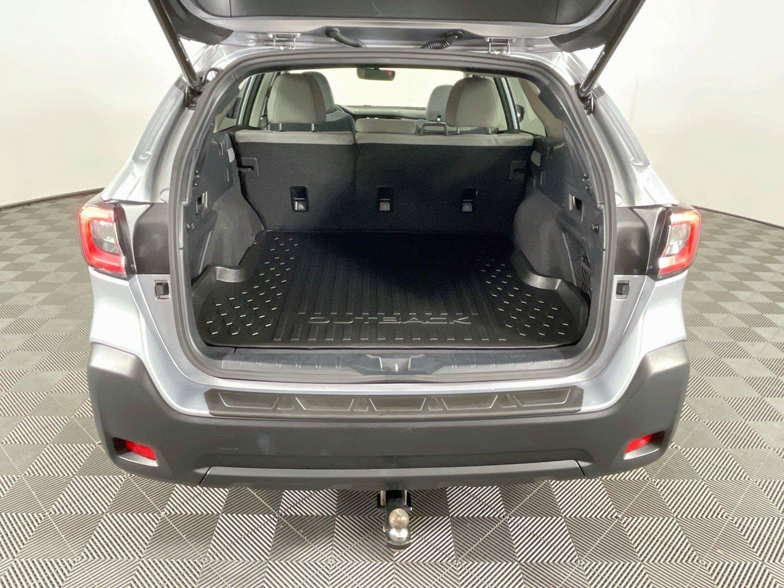 Certified 2025 Subaru Outback Premium w/ Popular Package #1A AWD/4WD image 28