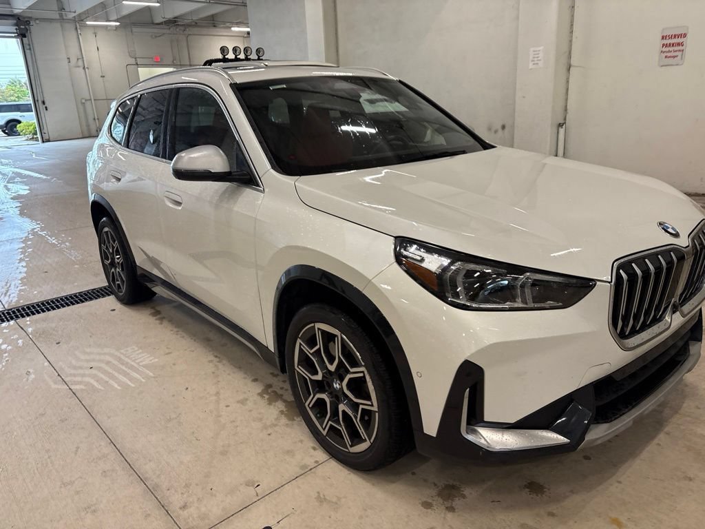Certified 2023 BMW X1 xDrive28i w/ Premium Package AWD/4WD image 2