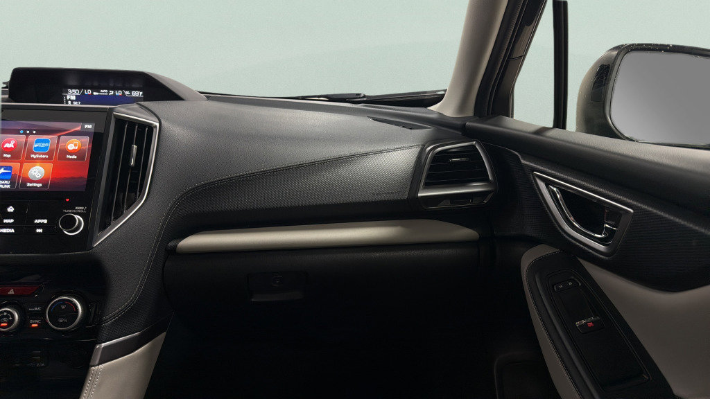 Used 2023 Subaru Forester Limited image 17