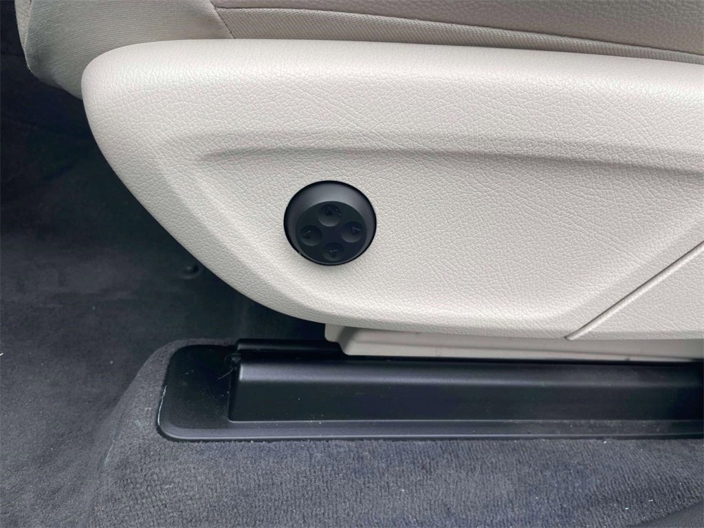 Used 2020 Mercedes-Benz GLS 450 4MATIC image 17