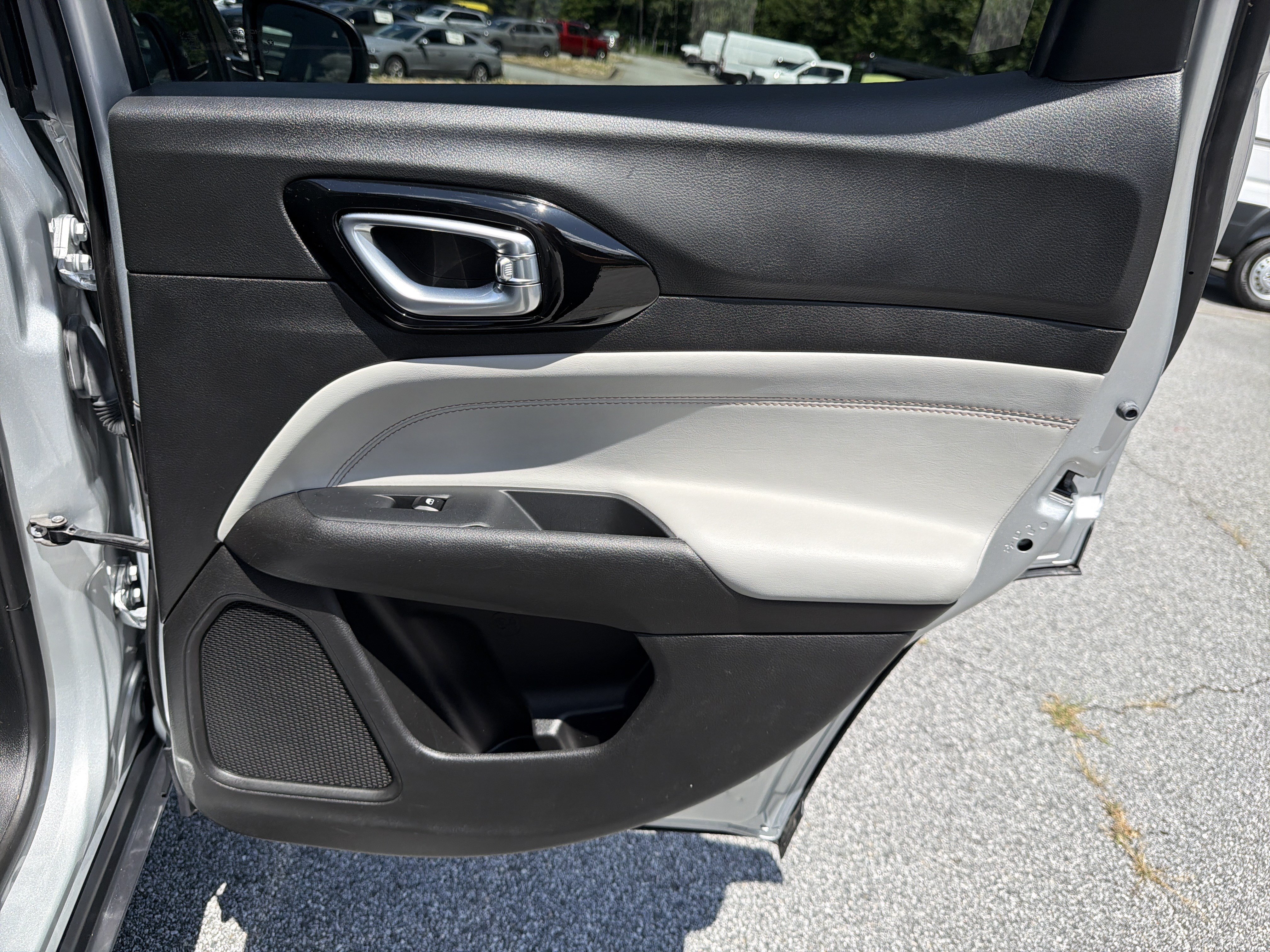 Used 2024 Jeep Compass Limited AWD/4WD image 19