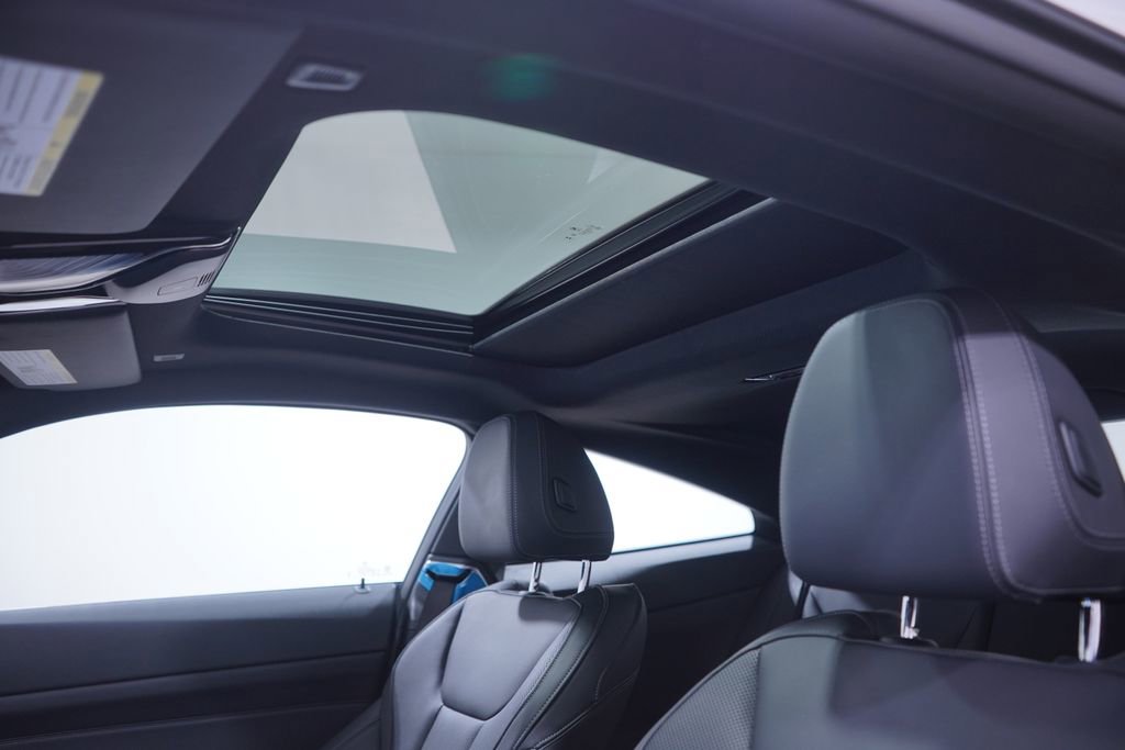 Used 2026 BMW M440i Coupe w/ Parking Assistance Package image 8