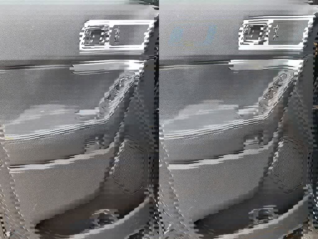 Used 2013 Ford Explorer XLT FWD image 12