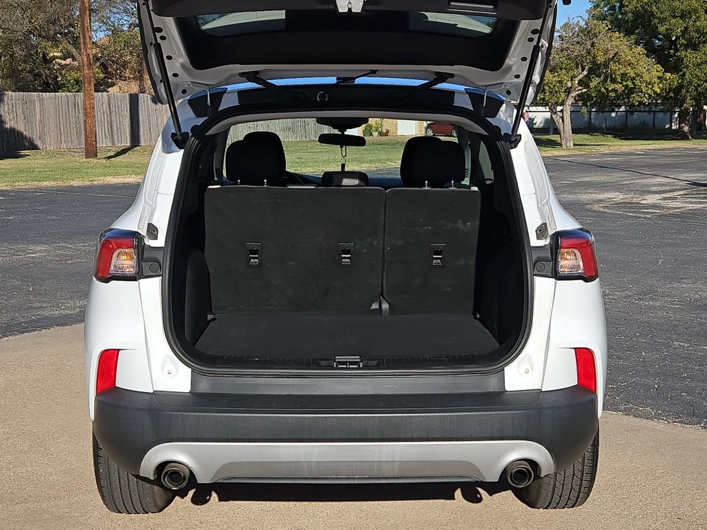 Used 2022 Ford Escape SE image 15