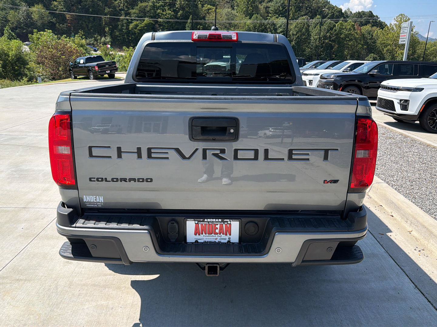 Used 2021 Chevrolet Colorado Z71 AWD/4WD image 4