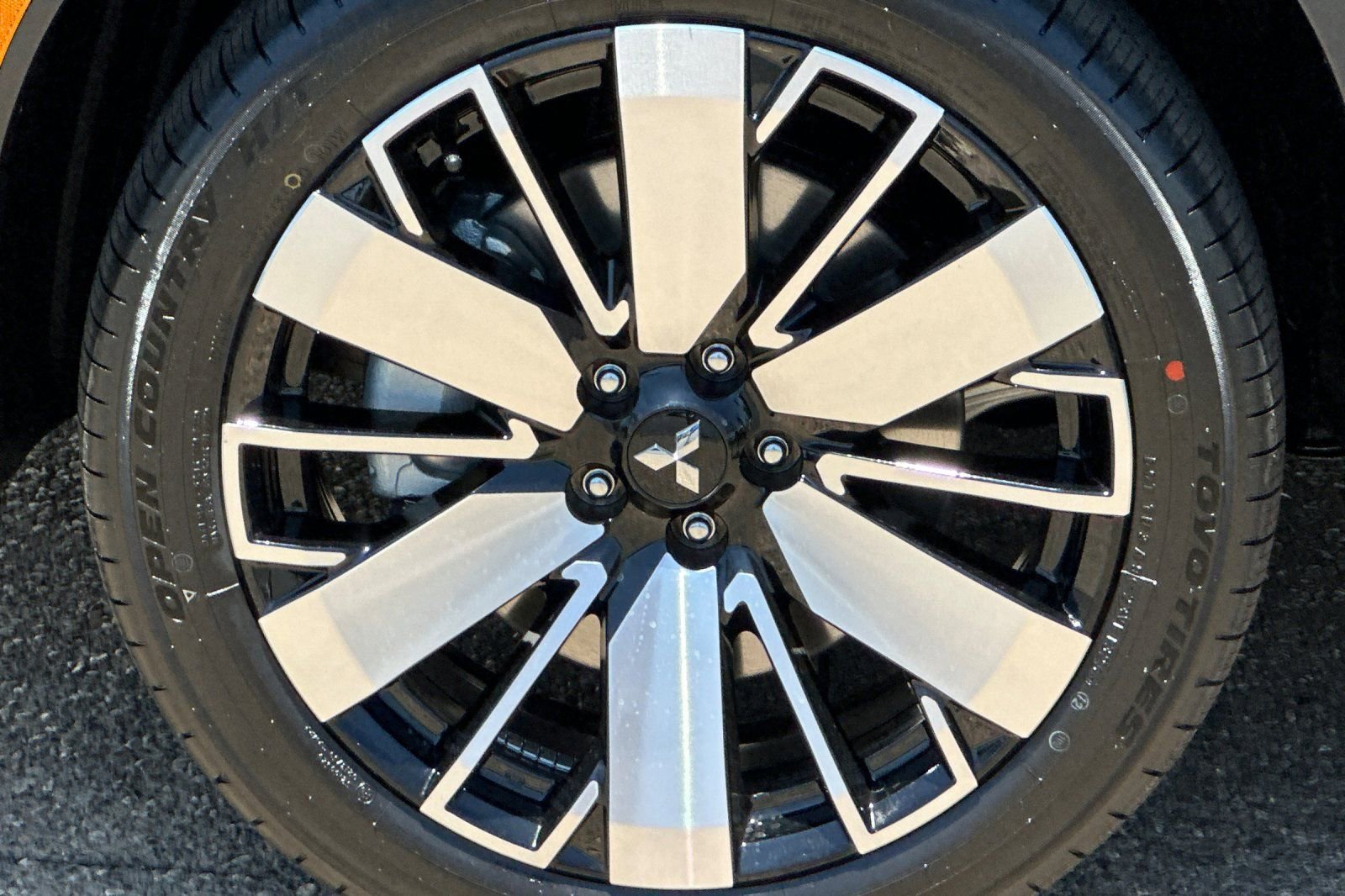 New 2025 Mitsubishi Outlander SEL image 25