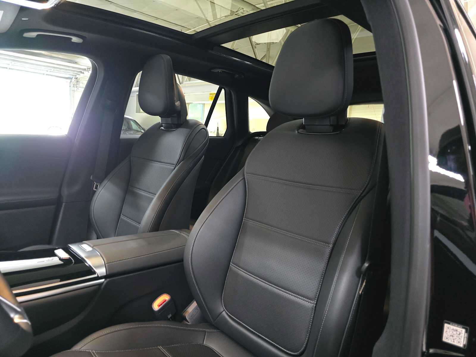 Used 2026 Mercedes-Benz GLC 300 4MATIC image 23