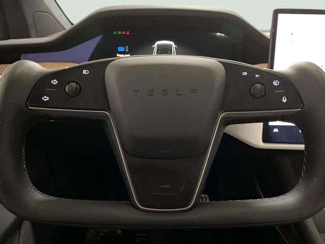 Used 2022 Tesla Model X image 40