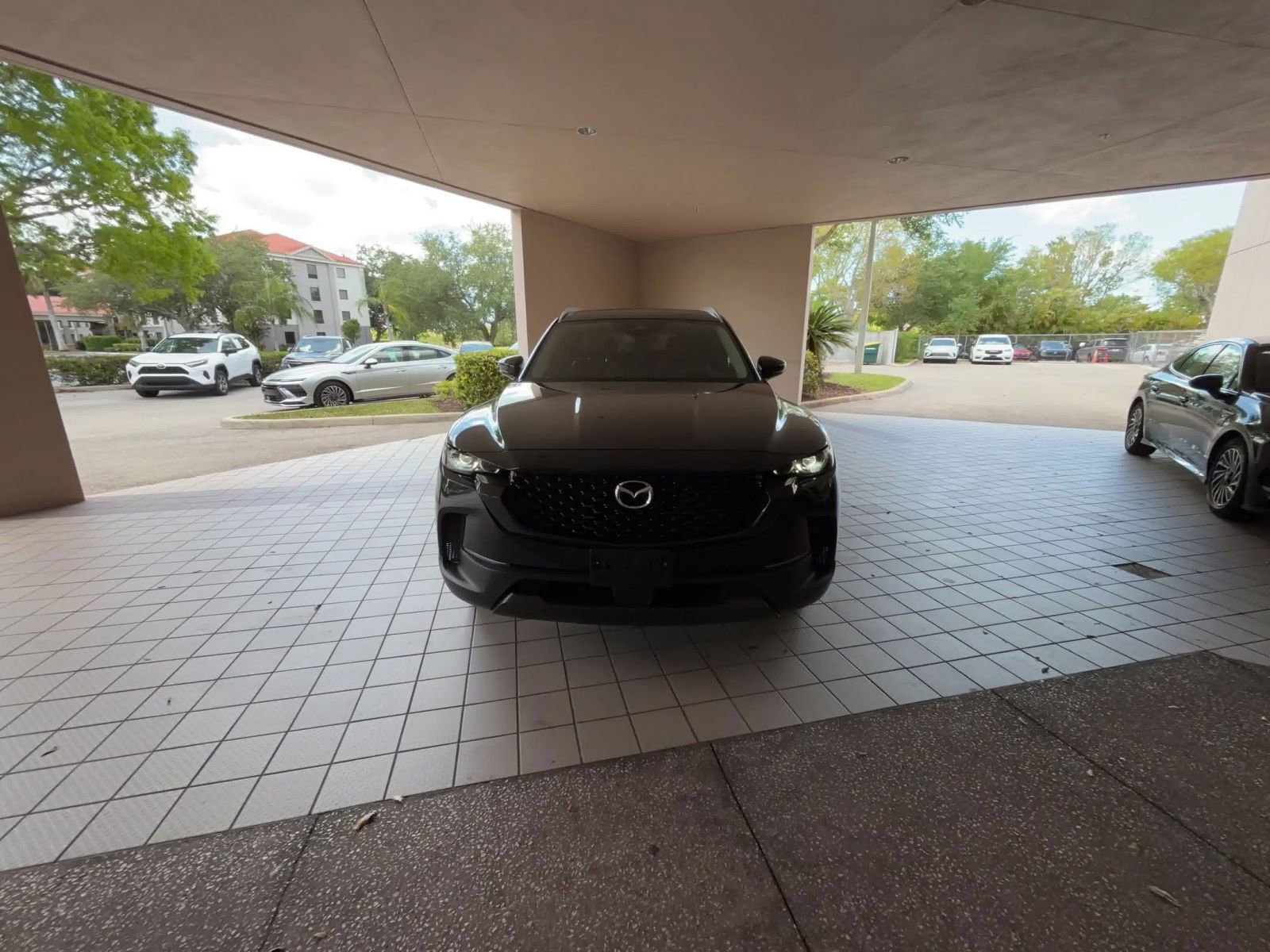 Used 2025 MAZDA CX-50 2.5 Hybrid w/ Premium Plus Pkg image 16