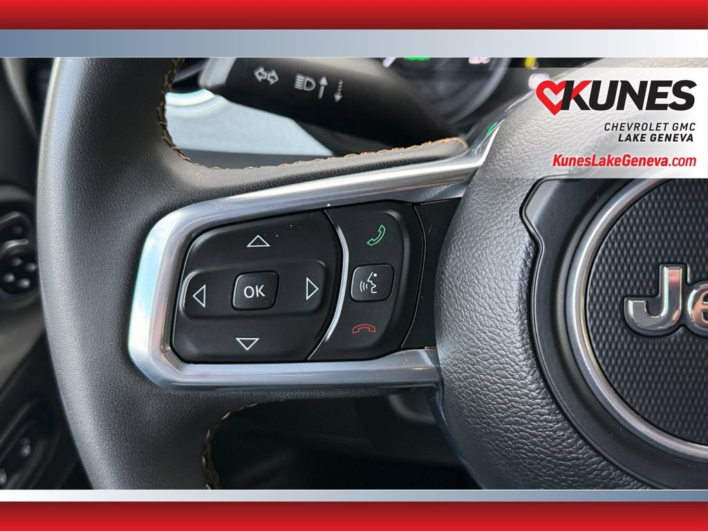 Used 2024 Jeep Wrangler Unlimited Sahara AWD/4WD image 14