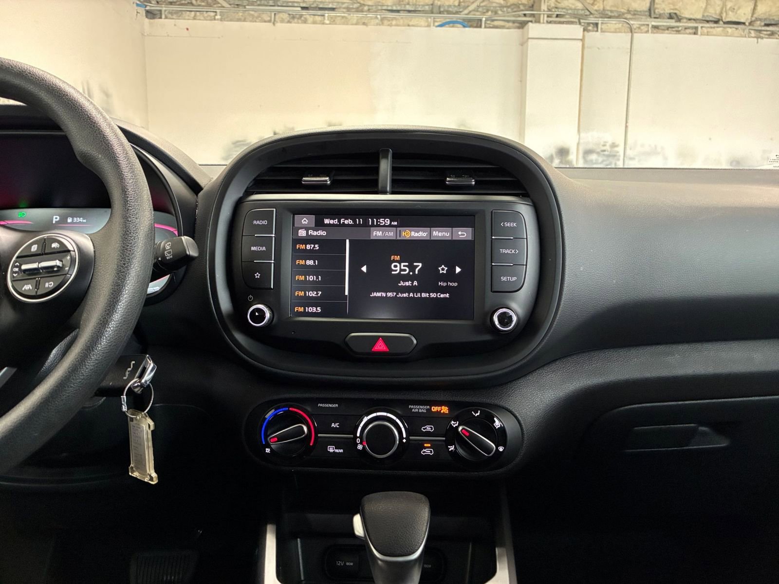 Used 2025 Kia Soul LX w/ LX Technology Package image 17