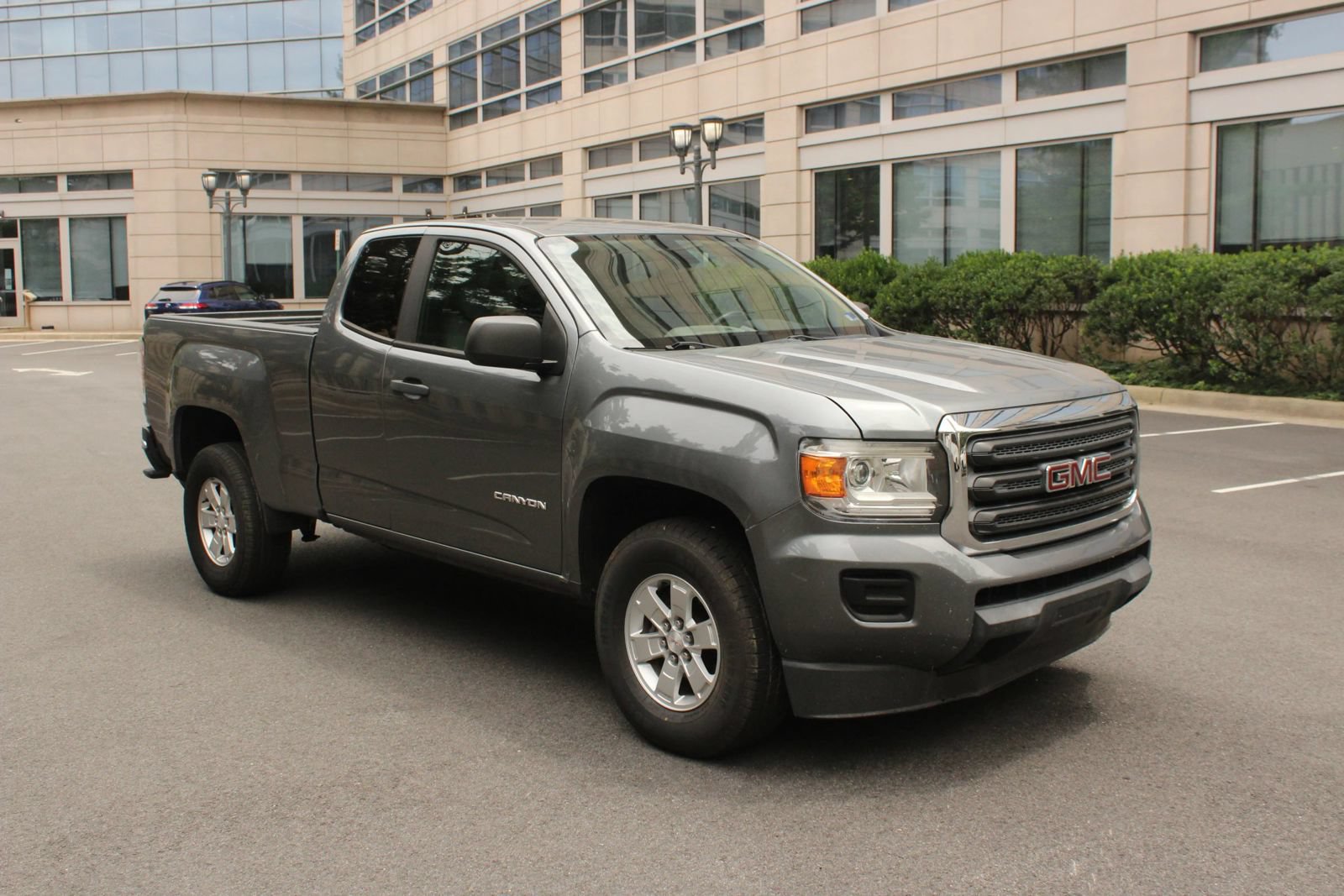 Used 2019 GMC Canyon W/T w/ Convenience Package RWD image 1