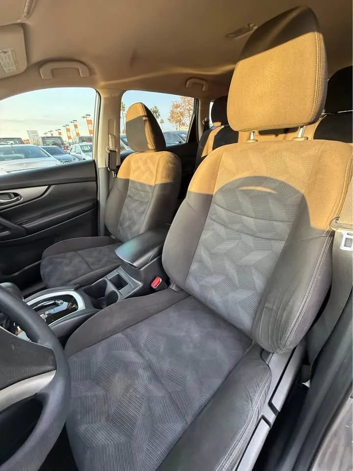 Used 2015 Nissan Rogue S FWD image 7