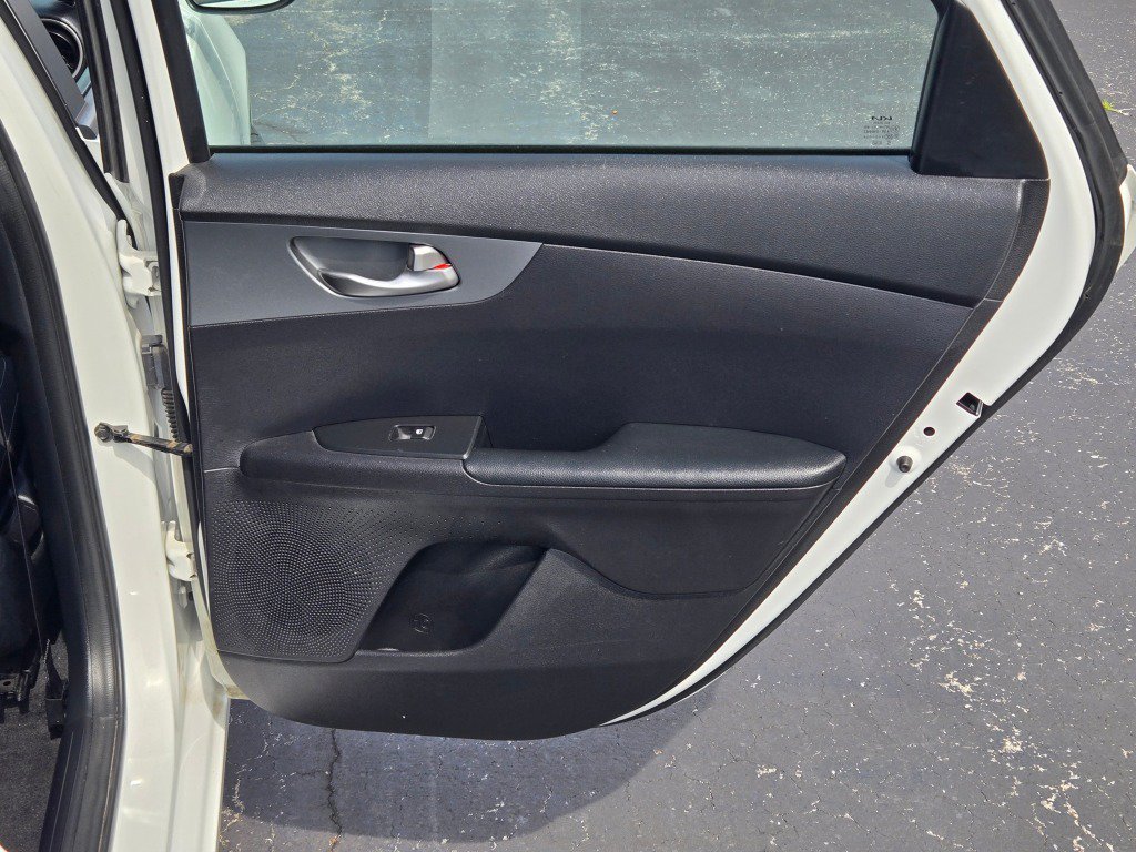 Used 2021 Kia Forte Sedan FWD image 10