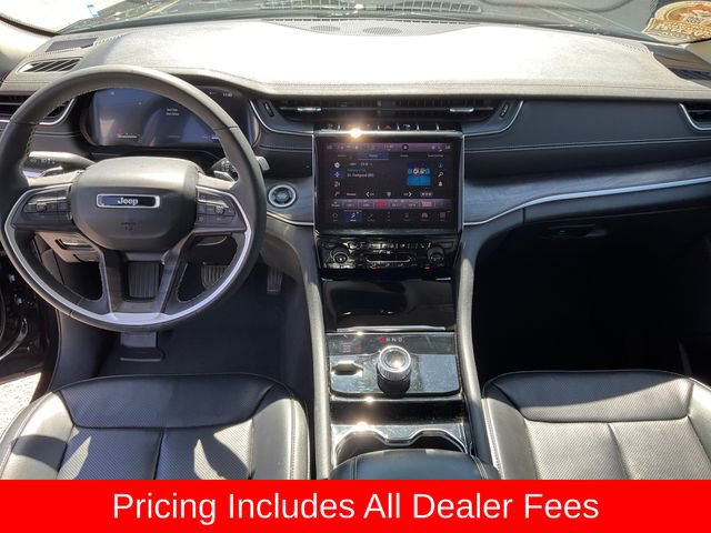 Used 2023 Jeep Grand Cherokee Limited w/ Luxury Tech Group II AWD/4WD image 4