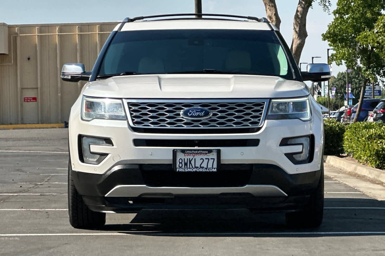 Certified 2017 Ford Explorer Platinum AWD/4WD image 11